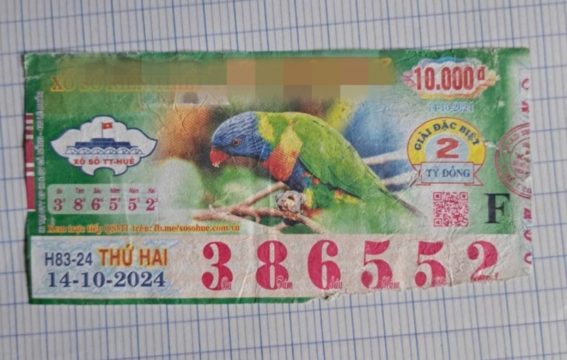 Khoảnh khắc trúng vé số tiền tỷ là một kỷ niệm không thể nào quên trong cuộc đời của anh Thắng và 2 người bạn. Ảnh minh họa