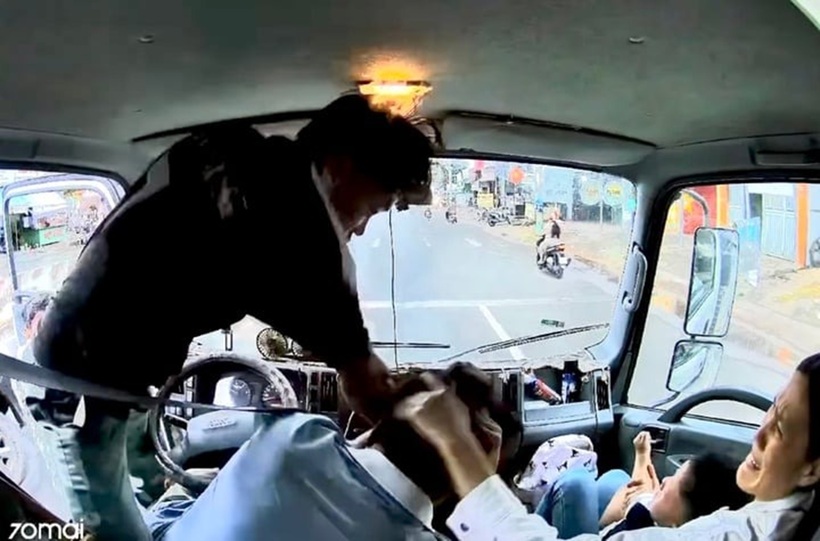 Camera ghi lại sự việc. Ảnh: VTC News