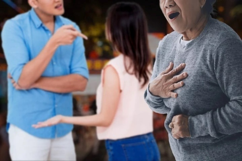 Trong khi cố gắng hòa giải các con, người mẹ lên cơn đau tim, mất ngay tại hiện trường.