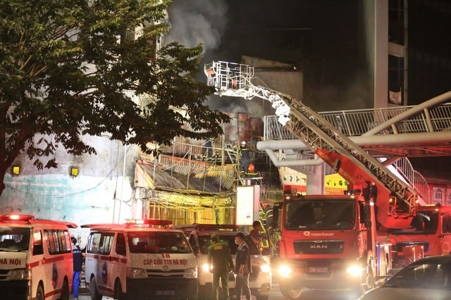 Hiện trường vụ cháy khiến 11 người tử vong.