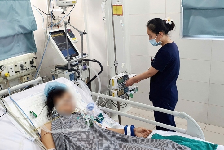 Các nạn nhân nữ nặng đang được điều trị tại Trung tâm Hồi sức tích cực