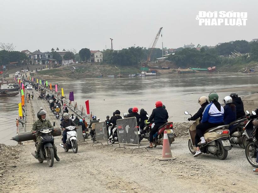 Bộ trưởng Bộ GTVT nhấn mạnh việc sớm khắc phục hậu quả, đẩy nhanh tiến độ đầu tư xây dựng cầu Phong Châu là nhiệm vụ cấp bách, mang ý nghĩa rất quan trọng