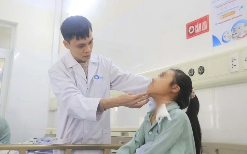 Ca phẫu thuật cho bệnh nhi diễn ra thuận lợi. Ảnh: VTV Times