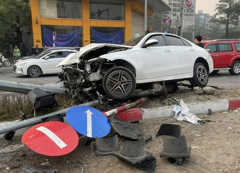 Hiện trường xảy ra vụ tai nạn. Ảnh: Báo Tiền phong.