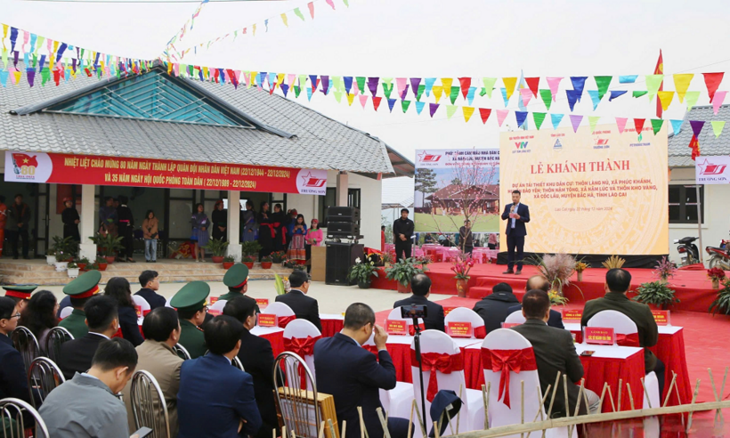 Quang cảnh lễ khánh thành Khu tái định cư Nậm Tông.