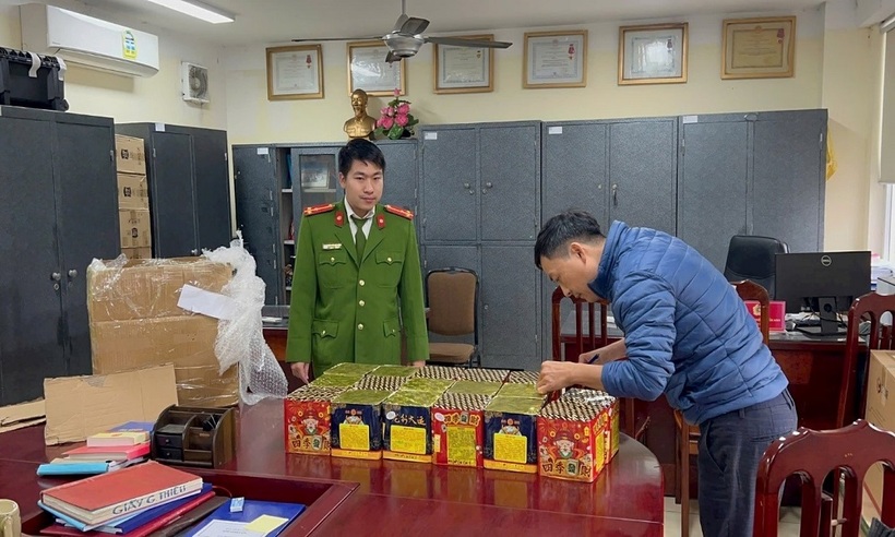 Một vụ việc buôn bán pháo nổ bị bắt giữ.