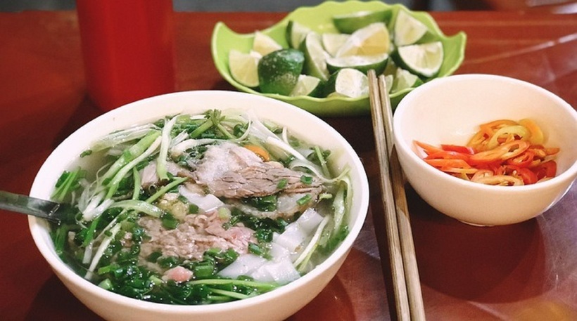 Phở là món ăn ngon, nhưng không nên ăn quá thường xuyên.