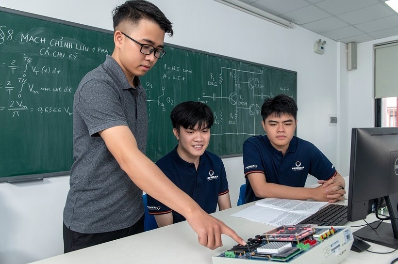 Sau khi tốt nghiệp, sinh viên sẽ có cơ hội làm việc ở nhiều vị trí khác nhau với mức lương "ưu ái". Ảnh minh họa.