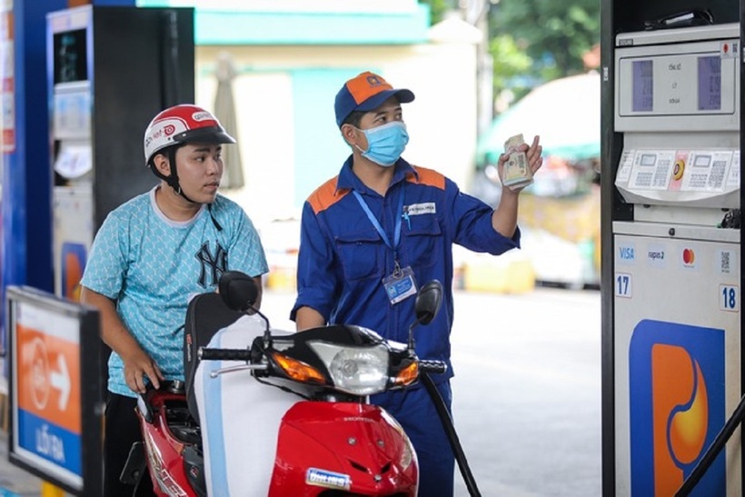 Tin tức giá xăng dầu hôm nay (28/12) ra sao. Ảnh minh họa