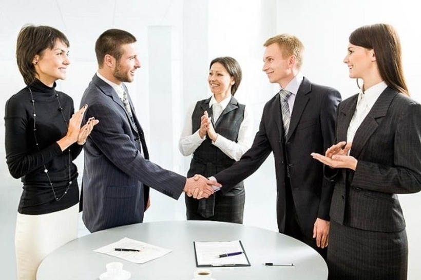 Việc học khối A và có khả năng giao tiếp “yếu” không phải là một trở ngại lớn trong việc lựa chọn nghề nghiệp. Ảnh minh họa