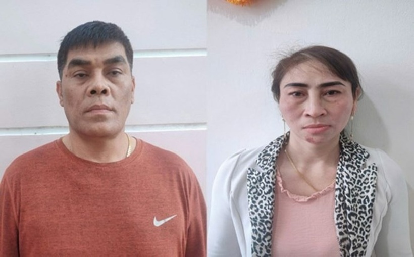 Bùi Thị Tám (phải) và Trần Hải Thạch bị khởi tố về tội Chứa mại dâm. Ảnh: Báo Lao động.