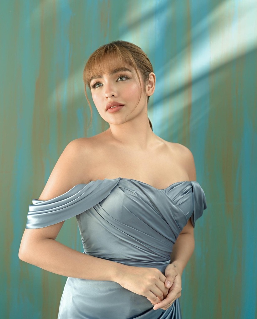 Sinh năm 2003, Andrea Brillantes không phải là cái tên quá nổi bật trên thị trường quốc tế. Tuy nhiên, cô lại là một ngôi sao tuổi teen rất được yêu thích tại Philippines, thậm chí còn là người nổi tiếng có lượng theo dõi lớn tại Thái Lan. Brillantes hiện đang là sao Philippines được theo dõi nhiều nhất trên TikTok và có cát-xê quảng cáo Instagram đứng thứ năm tại quê nhà.