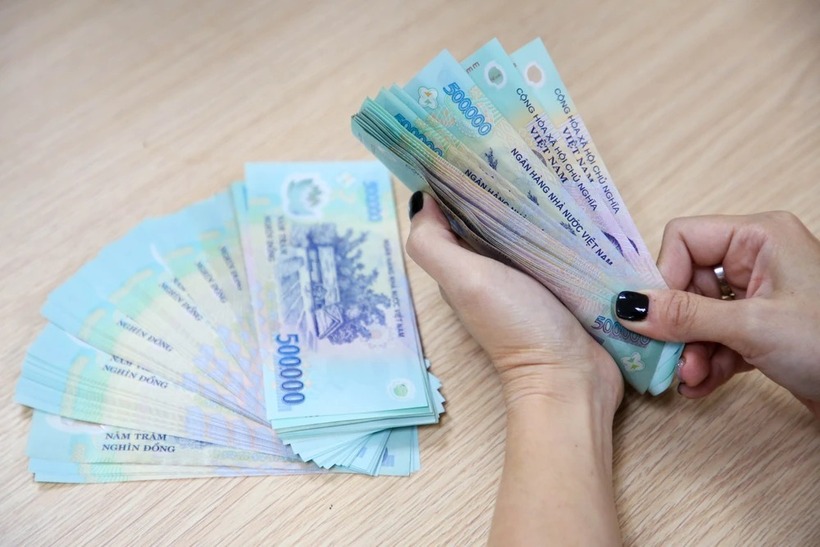 Hà Nội công bố thưởng Tết năm 2025 cao nhất 311 triệu đồng. Ảnh minh hoạ