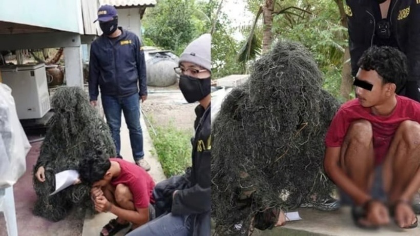 Những bức ảnh được công bố cho thấy viên cảnh sát đã dùng cỏ cây khô ngụy trang kín từ đầu tới chân để tránh bị phát hiện. Ảnh: Khaosodejan