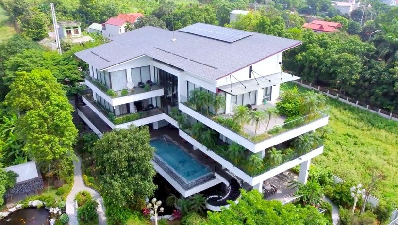 Vị đại gia thưởng nóng 100 triệu đồng cho Nguyễn Xuân Son sở hữu khối tài sản khủng.