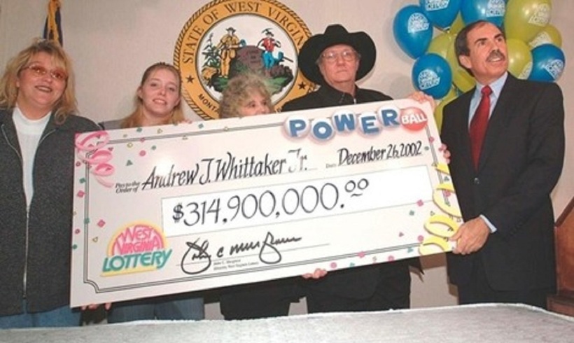 Jack trúng thưởng 315 triệu USD (tương đương 7.800 tỷ đồng) vào năm 2002.