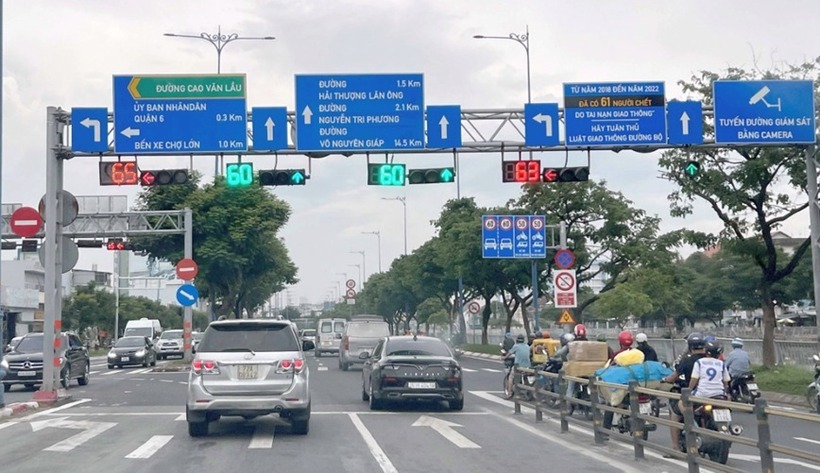 Đại diện Cục CSGT cho biết, việc "bỏ đếm giây đèn tín hiệu" là đề xuất và thí điểm diện hẹp ở một vài nút giao tại TP.HCM. Ảnh minh họa