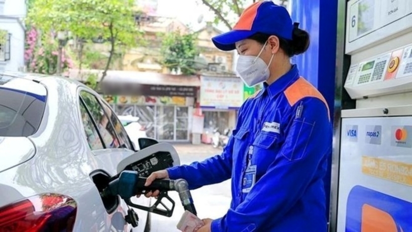 Giá xăng dầu trong nước dự báo tăng nhẹ trong kỳ điều hành ngày 2/1/2025. Ảnh minh họa: Lao Động