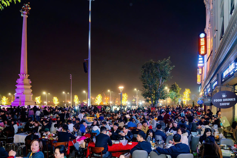 Gần 1 triệu khách đón năm mới 2025 tại các “điểm cầu” Vingroup - 8