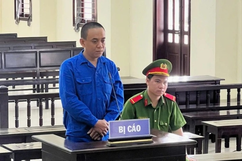 Bị cáo Nguyễn Văn Lâm tại phiên tòa xét xử. (Ảnh: Pháp luật TP.HCM)