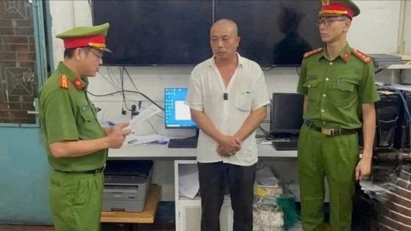 Ông Vũ Mạnh Hà bị tạm giữ hình sự để điều tra về hành vi gây rối trật tự công cộng. Ảnh: Pháp Luật TP.HCM