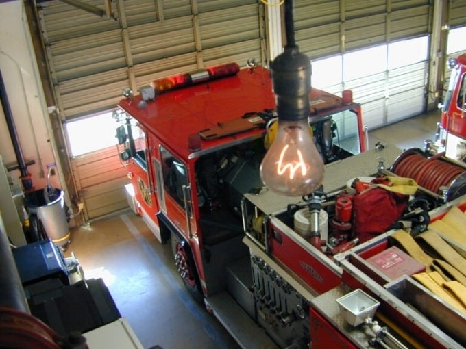 Bóng đèn Centennial Light tỏa sáng suốt 124 năm. Ảnh: Rjaerial/Wikimedia