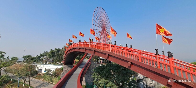 Các điểm đến của Sun Group rợp cờ đỏ sao vàng mừng chiến thắng đội tuyển Việt Nam - 4