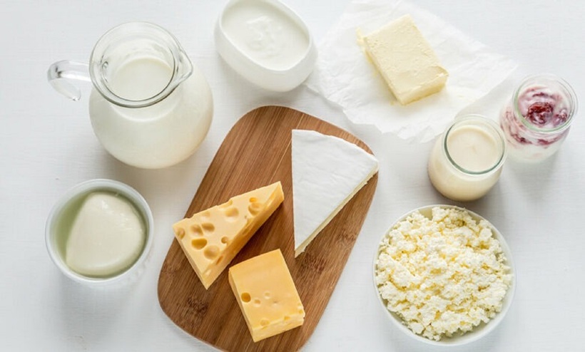 Một số người bị đau dạ dày có thể gặp khó khăn trong việc tiêu hóa lactose (đường có trong sữa).