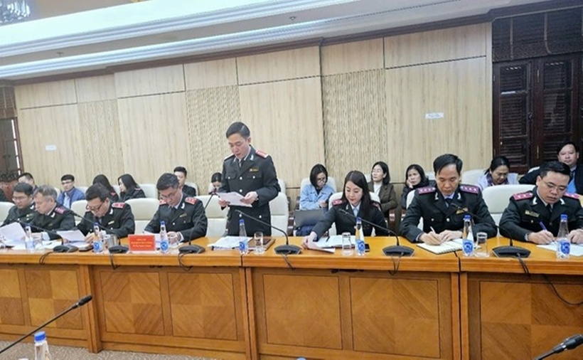 Ông Ngô Đình Long, Phó Vụ trưởng Vụ III của Thanh tra Chính phủ, Trưởng đoàn công bố Quyết định thanh tra. (Ảnh: Báo Chính phủ)