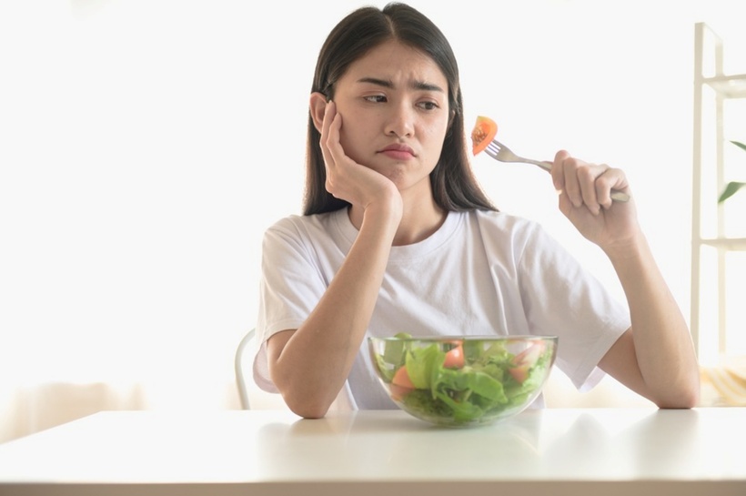 Nếu nhịn ăn sáng thường xuyên, gan sẽ không có đủ năng lượng để thực hiện các vai trò của mình, dẫn đến việc không thể đào thải chất độc được tích tụ suốt đêm. Ảnh minh họa