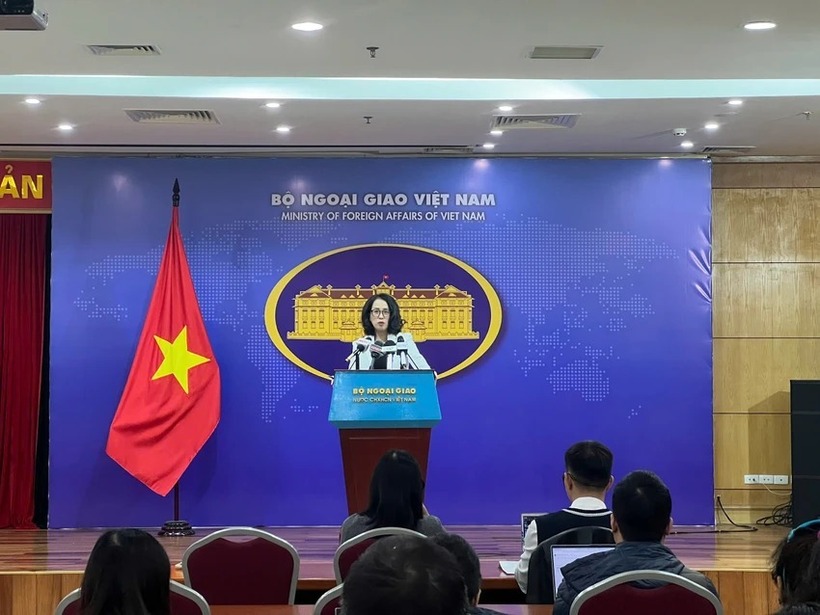 Người phát ngôn Bộ Ngoại giao bà Phạm Thu Hằng đã thông tin về vụ việc người Việt thiệt mạng trong vụ lật phà tại Hàn Quốc. Ảnh: PLO.