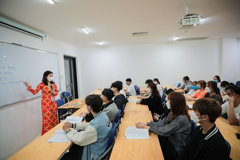 Ngành học được giảm từ 70-100% học phí.