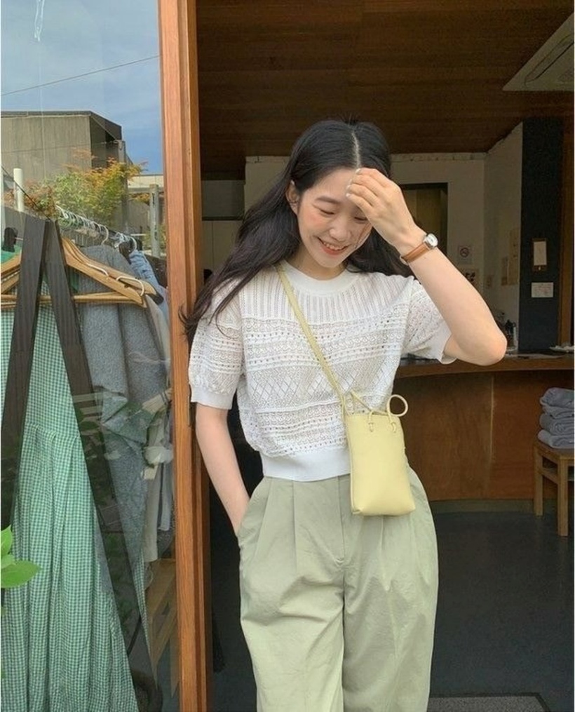 Hãy ưu tiên những chiếc quần baggy có độ rộng vừa phải, cạp cao và chất liệu mềm mại. Ảnh minh họa