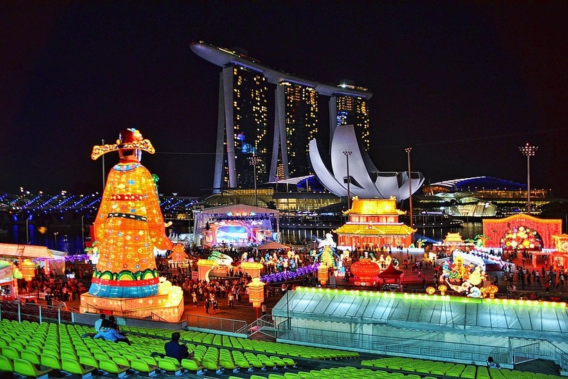 Lễ hội Hoa đăng. Ảnh minh họa