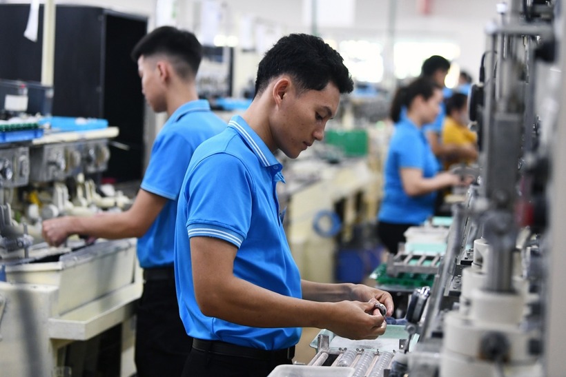 Công nghệ thông tin đang là ngành dẫn đầu về mức lương. Ảnh minh họa