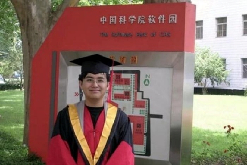 Triệu Hân Bồi chọn con đường học tập thay vì Cbiz.
