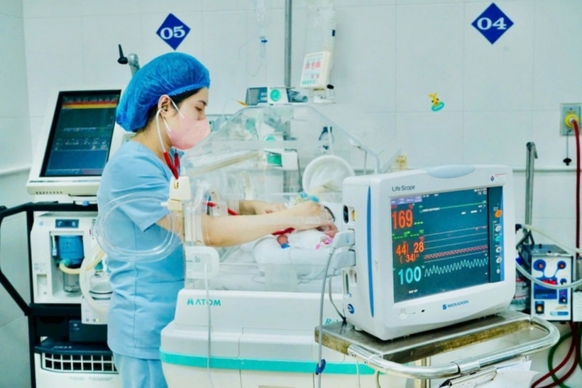 Bệnh nhi hiện đã ổn định, có thể được xuất viện về nhà. Ảnh: Đại Biểu Nhân Dân