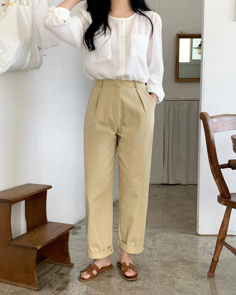 Màu be là một gam màu trung tính, dễ dàng kết hợp với nhiều màu sắc khác nhau, từ những gam màu tươi sáng như trắng, xanh pastel đến những gam màu trầm ấm như nâu, đen. Ảnh minh họa.