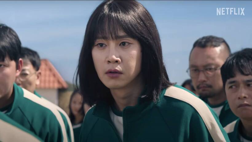 Park Sung Hoon đóng vai một phụ nữ chuyển giới tham gia trò chơi trong “Squid Game 2“. Ảnh: Netflix