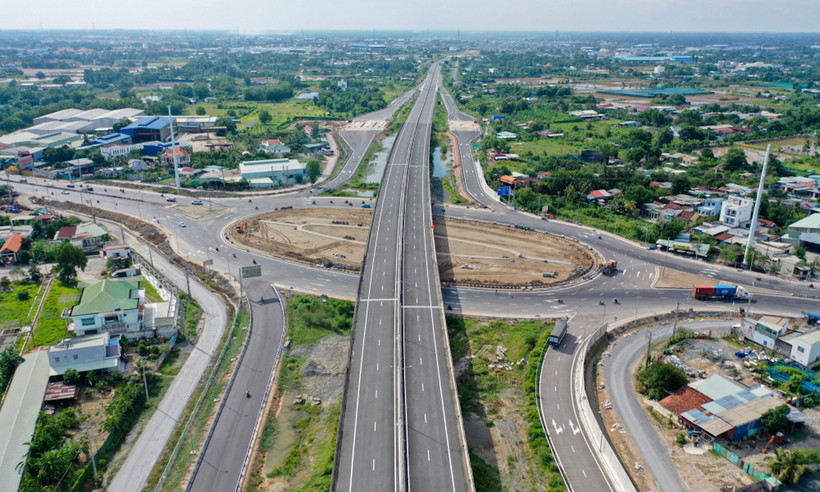 VEC cho biết sẽ chưa thực hiện thu phí sử dụng đường bộ trong giai đoạn đầu khi đưa vào khai thác tạm cao tốc Bến Lức - Long Thành