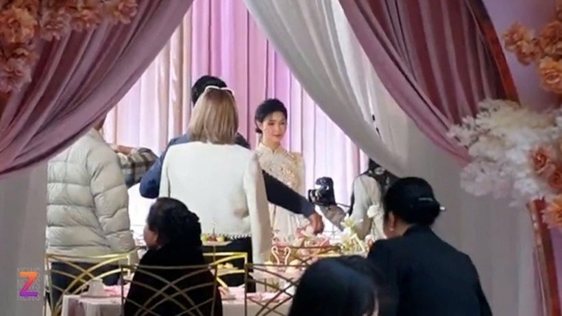 Theo thông tin trên chuyên trang Ngôi Sao, lễ dạm ngõ, nạp tài và ăn hỏi của Phương Nhi diễn ra theo nghi thức truyền thống, gói gọn trong một tiếng (từ 8h – 9h).