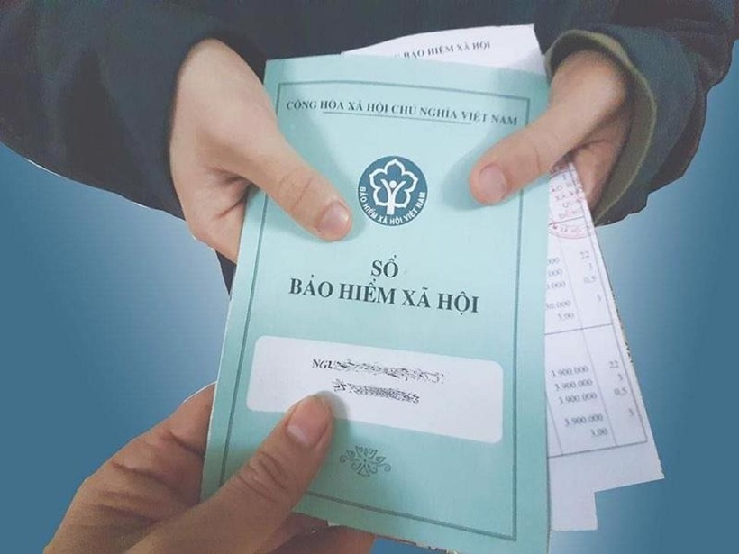 Sổ bảo hiểm xã hội. Ảnh minh họa