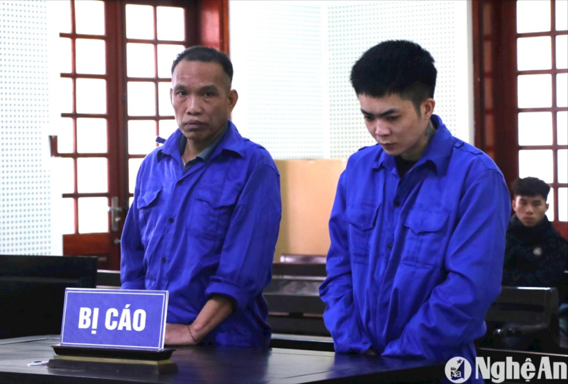 Hai bị cáo Hưng và Phường lĩnh án 20 năm tù. Ảnh: Báo Nghệ An
