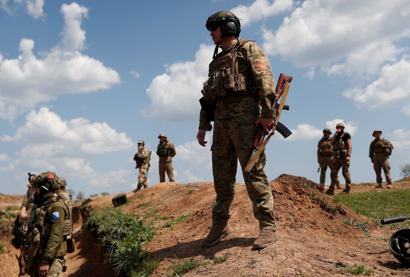Nga tuyên bố kiểm soát 8 khu định cư ở vùng Kharkov và Donbass. Ảnh: Reuters