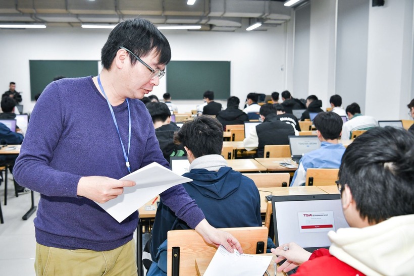 Gần 14.000 học sinh thi đánh giá tư duy, tranh suất vào đại học năm 2025. Ảnh: VietnamNet