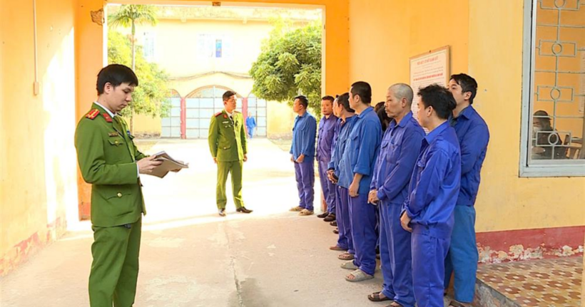 Các đối tượng trong đường dây.