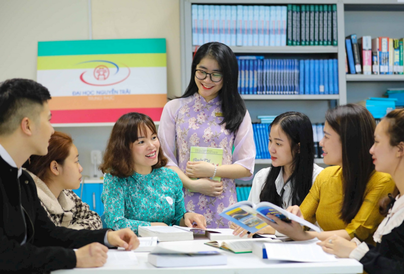 Mức chi thưởng Tết Nguyên đán của một số trường đại học tăng hơn so với năm ngoái. Ảnh minh hoạ