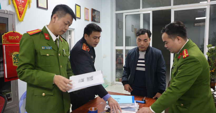 Cơ quan Cảnh sát điều tra Công an tỉnh Bắc Giang khám xét nơi ở của Phạm Chí Tới. (Ảnh: Công an tỉnh Bắc Giang)