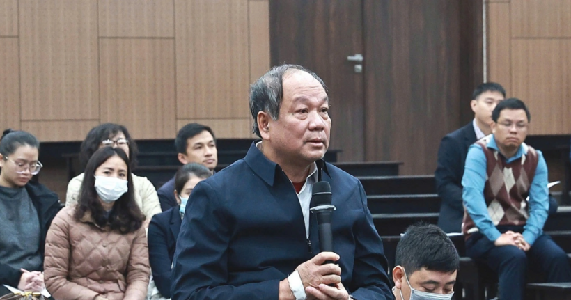 Cựu Bộ trưởng Mai Tiến Dũng tại phiên tòa (Ảnh: Mạnh Hùng).