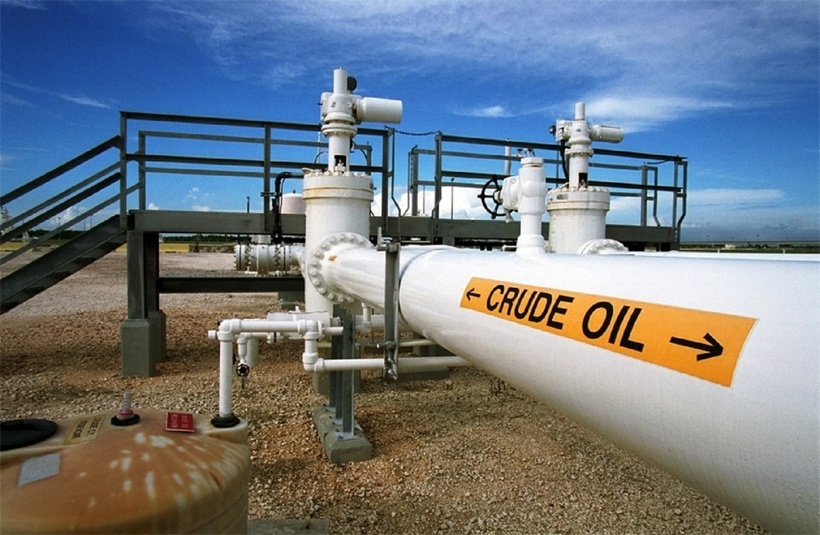 Cả dầu Brent và WTI đều "lao dốc" đầu phiên giao dịch ngày 20/1, kéo dài đà giảm của 2 phiên giao dịch cuối cùng của tuần trước. Ảnh minh họa.